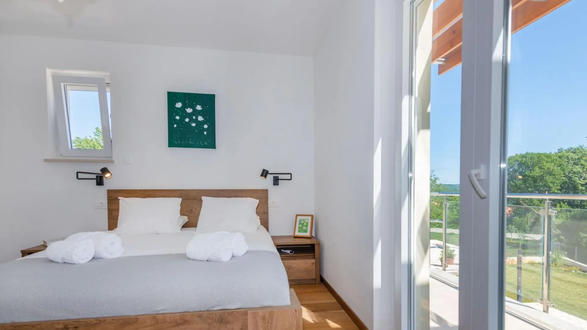 Villa Sarah, Mediterranean Elegance Minutes From The Beach Veligolji