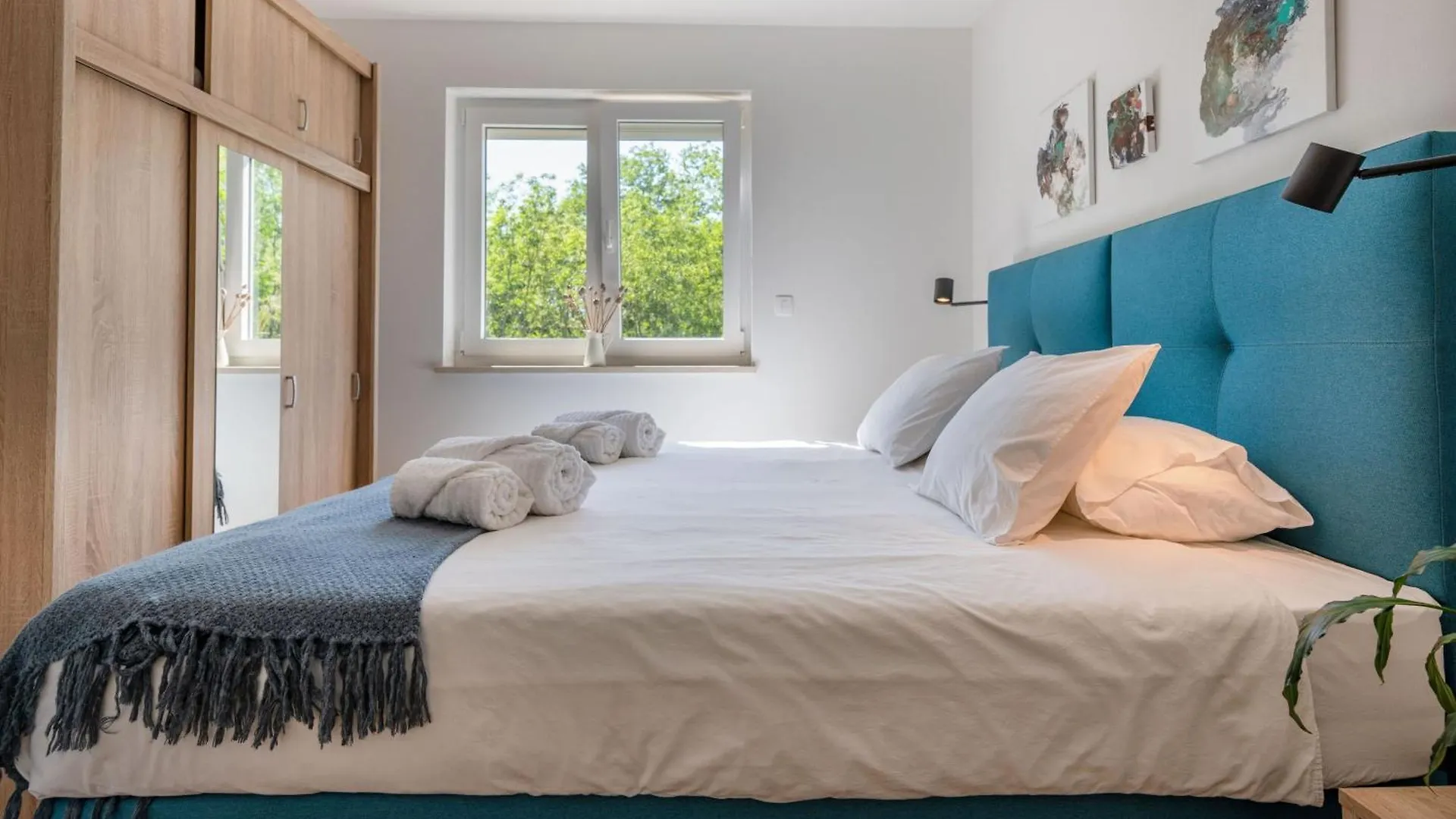Holiday home Villa Sarah, Mediterranean Elegance Minutes From The Beach Veligolji