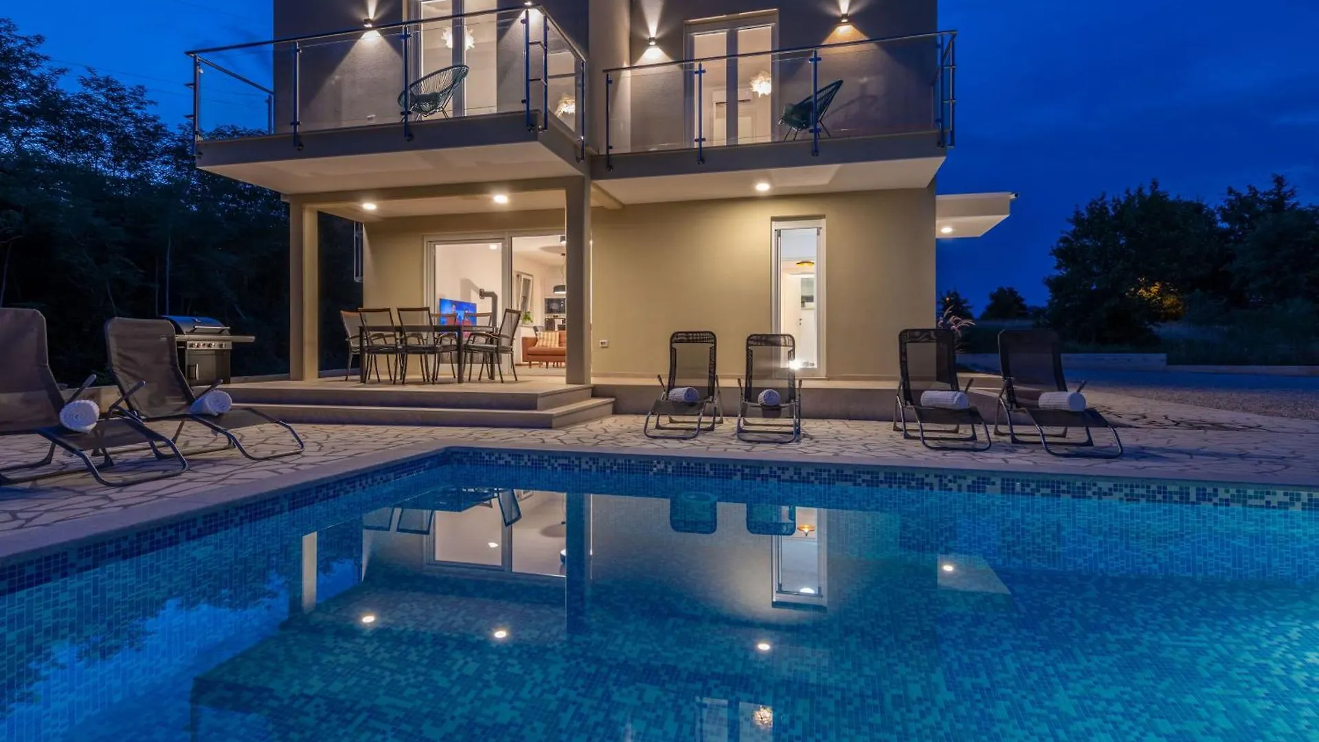 Villa Sarah, Mediterranean Elegance Minutes From The Beach Veligolji Vakantiehuis