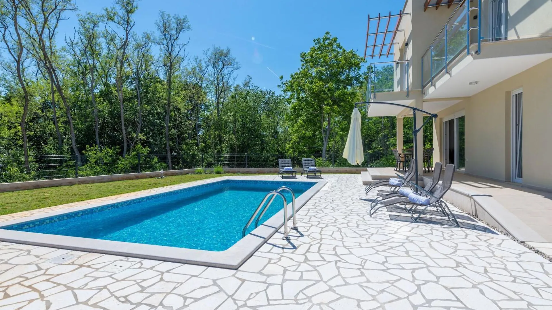 Villa Sarah, Mediterranean Elegance Minutes From The Beach Veligolji