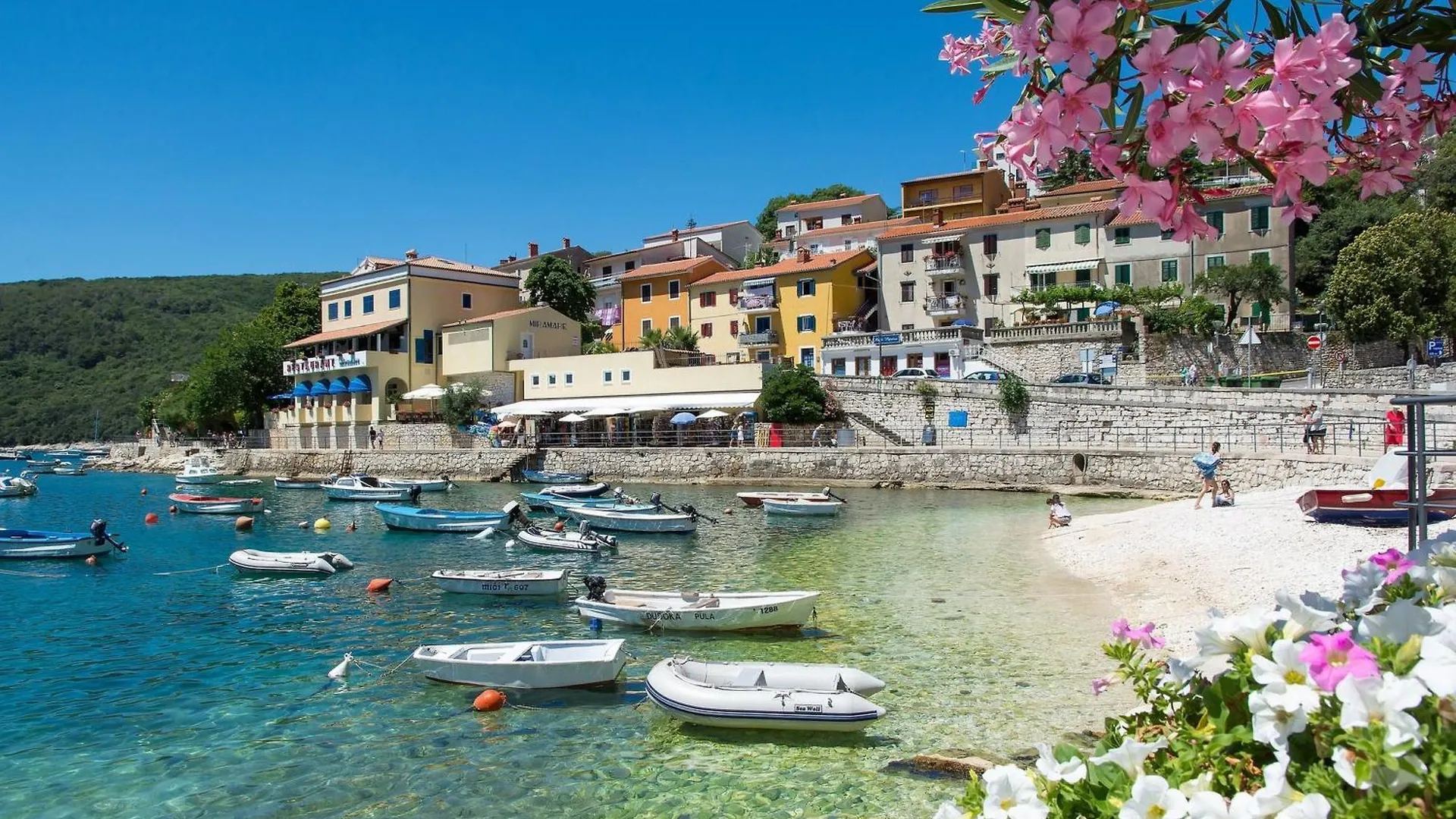 Vakantiehuis Villa Sarah, Mediterranean Elegance Minutes From The Beach Veligolji